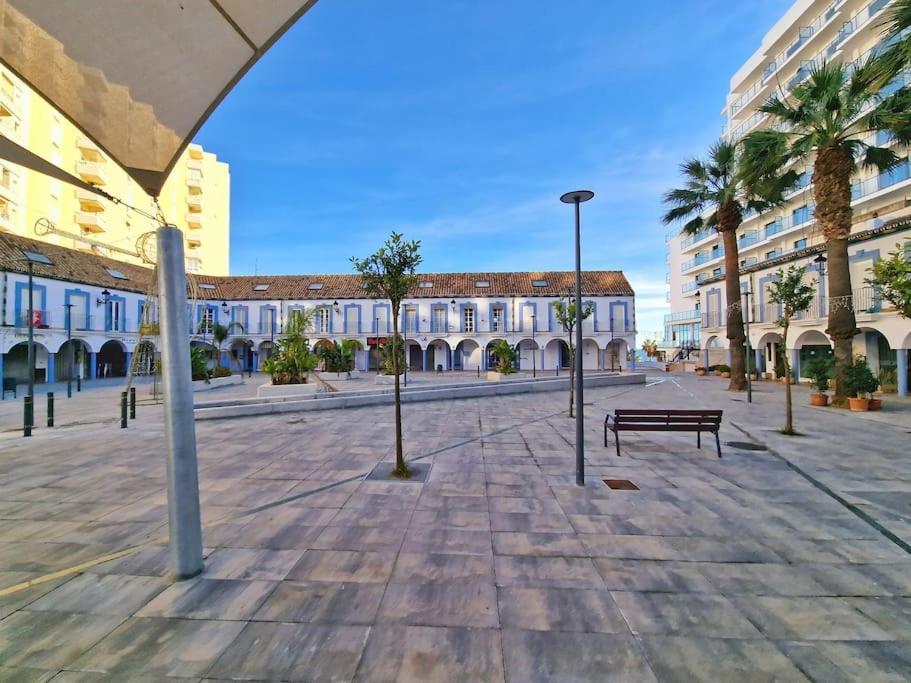 Encantador Duplex Para 6 A 1 Minuto De La Playa Benalmadena Luaran gambar