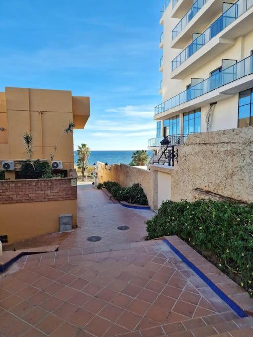 Encantador Duplex Para 6 A 1 Minuto De La Playa Benalmadena Luaran gambar