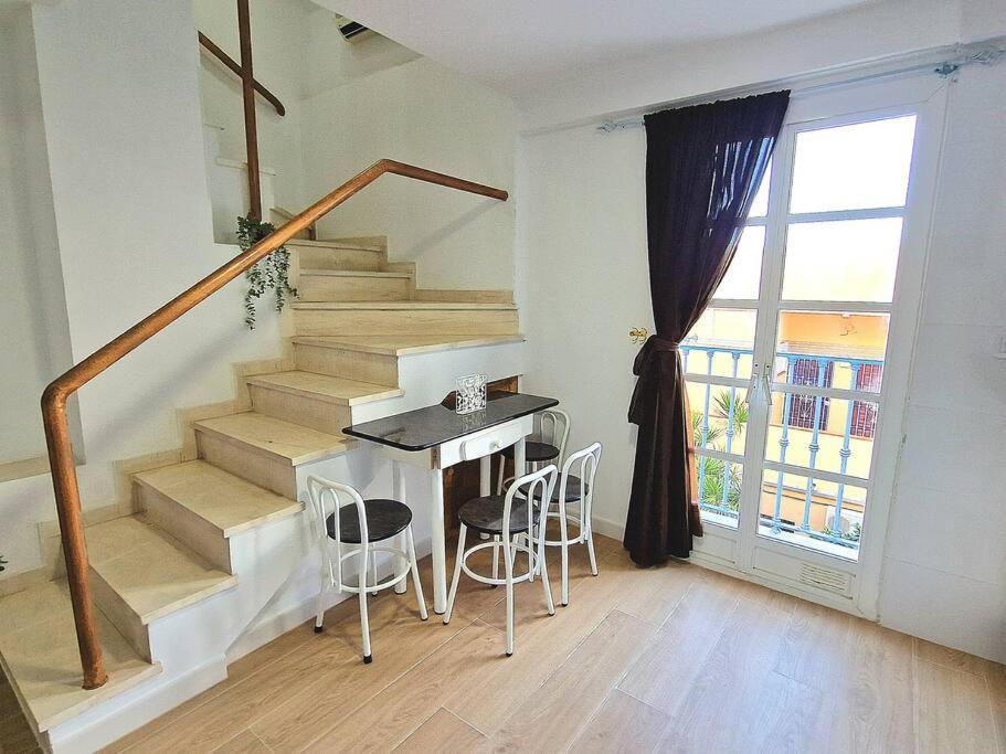 Encantador Duplex Para 6 A 1 Minuto De La Playa Benalmadena Luaran gambar