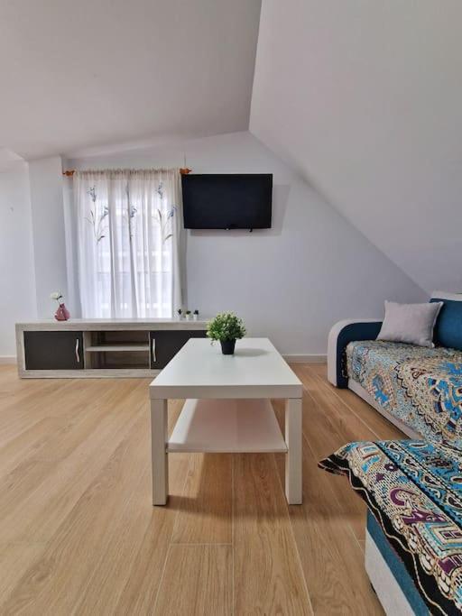 Encantador Duplex Para 6 A 1 Minuto De La Playa Benalmadena Luaran gambar