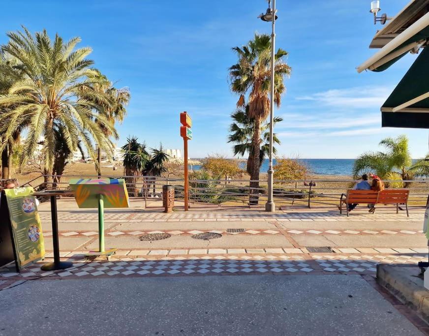 Encantador Duplex Para 6 A 1 Minuto De La Playa Benalmadena Luaran gambar
