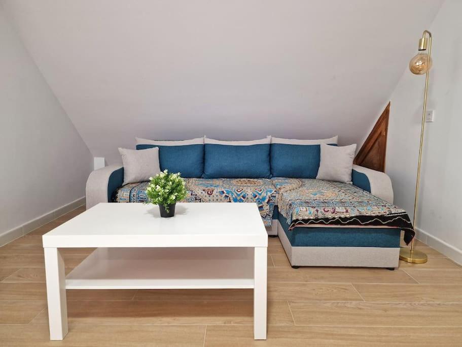 Encantador Duplex Para 6 A 1 Minuto De La Playa Benalmadena Luaran gambar