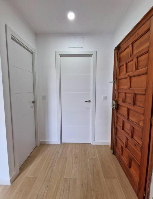 Encantador Duplex Para 6 A 1 Minuto De La Playa Benalmadena Luaran gambar